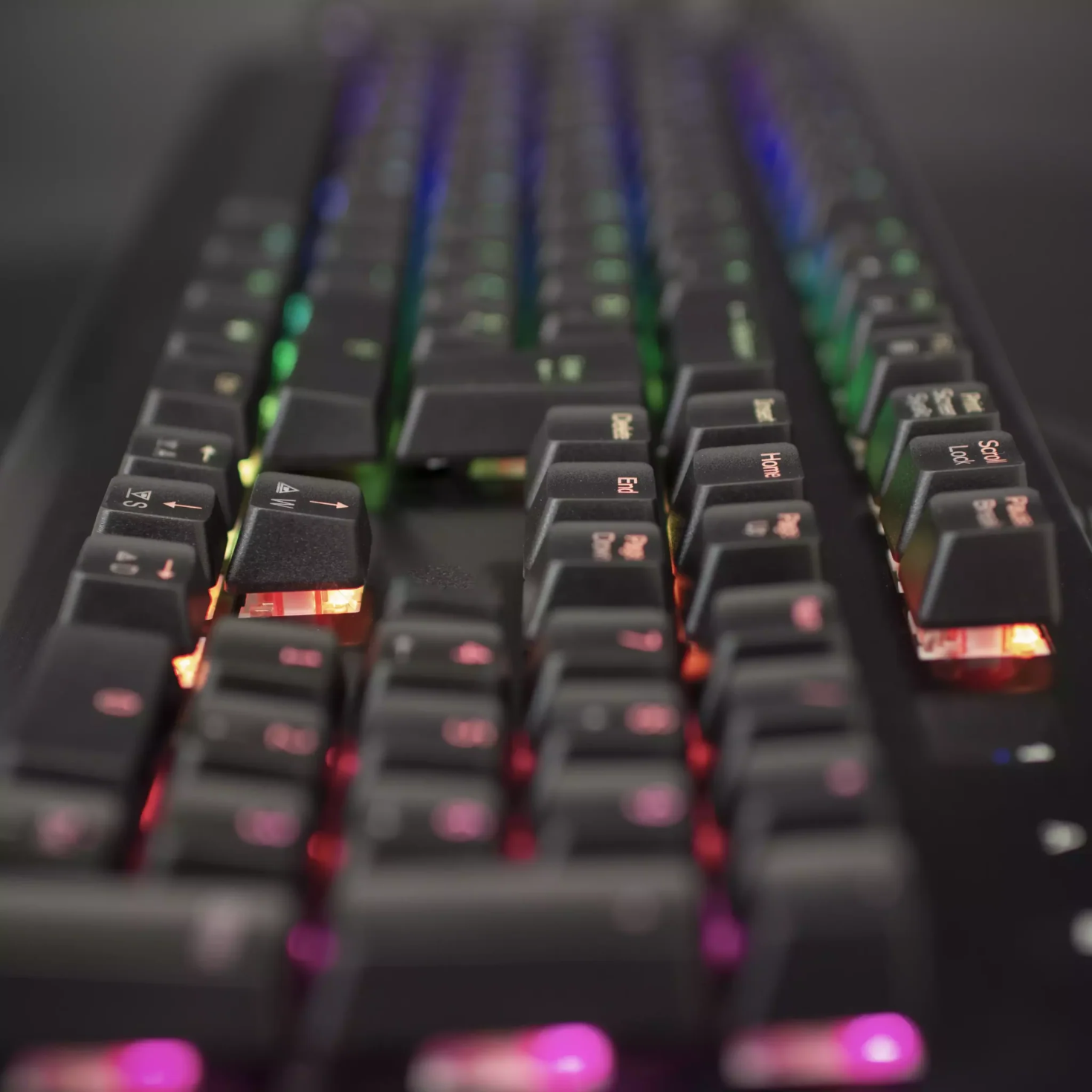 Avalon Stronghold RGB Mechanical Keyboard Blue Switches