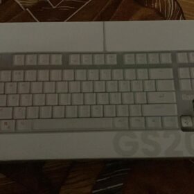 GameStop GS-200 FPS Sniper Wired Mechanical Keyboard White - Otemu Brown Switches photo review