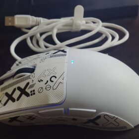 ATTACK SHARK X11SE PixArt PAW3311 Wireless Gaming Mouse - White photo review