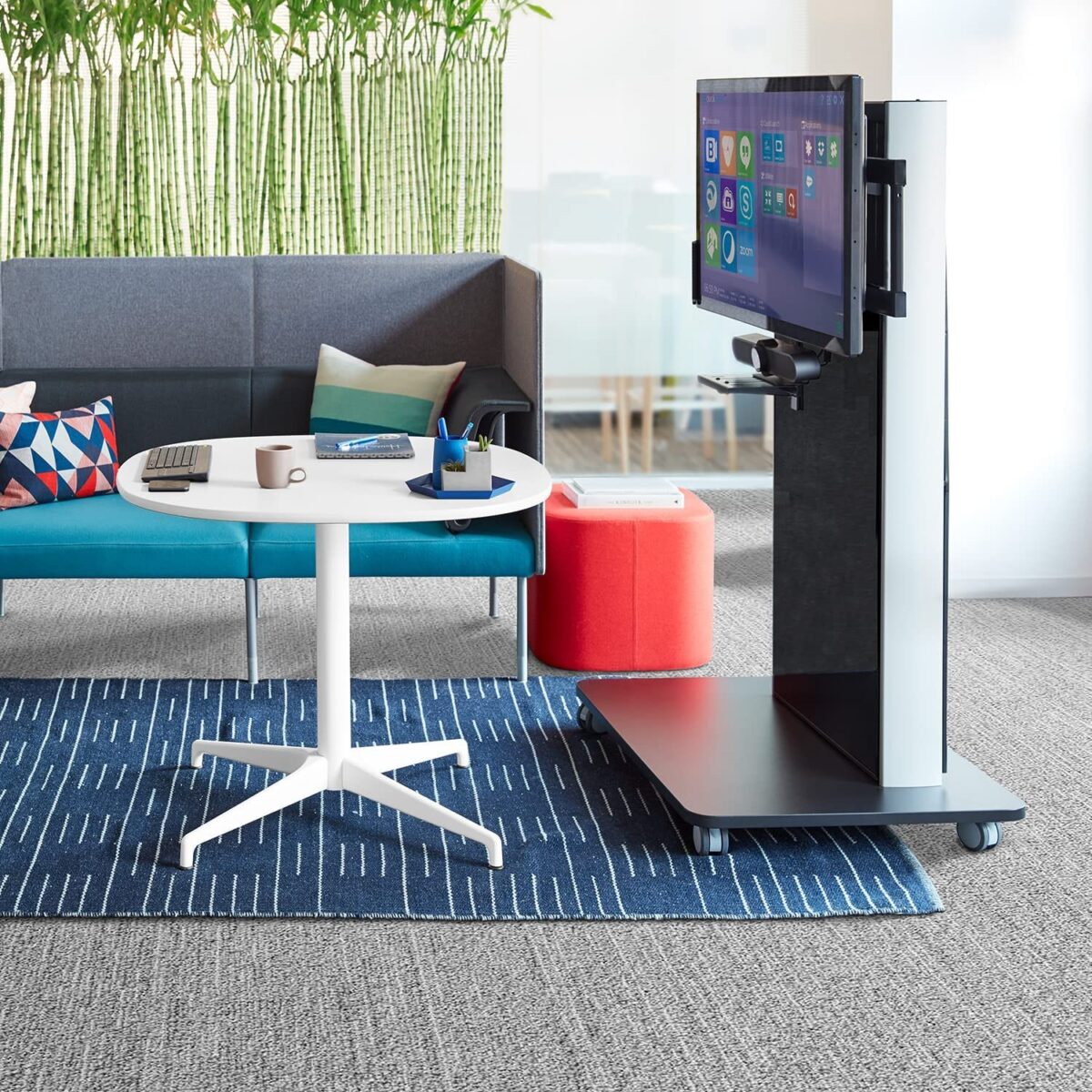 Logitech MeetUp All-In-One 4K 120° FOV Lens Conference Cam - Image 4